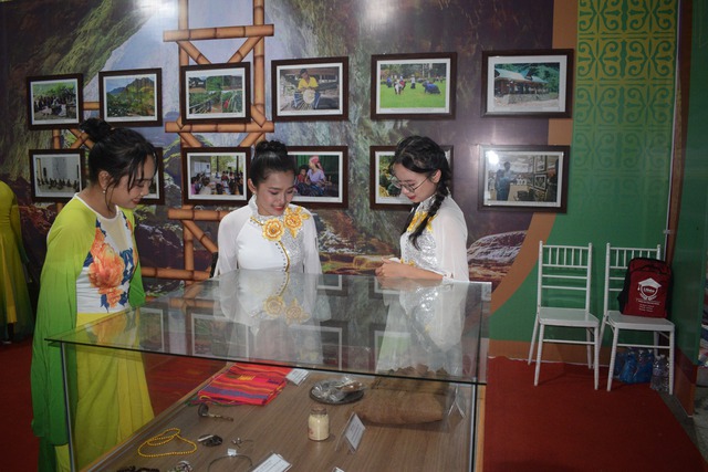 Bảo tồn lễ hội truyền thống gắn với khai thác du lịch: Hướng đi bền vững của các địa phương miền núi - Ảnh 1.