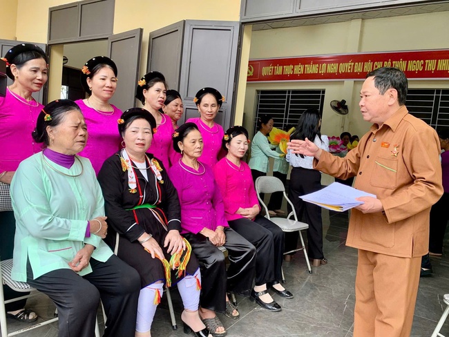 Bảo tồn truyền dạy hát Soọng Cô cho đồng bào dân tộc Sán Dìu xã Đại Đình, Phú Thọ. - Ảnh 2.