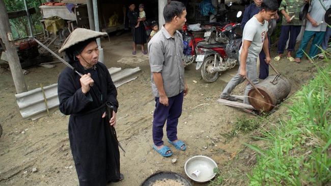 Độc đáo Tết Khu Cù Tê của người La Chí ở Tuyên Quang - Ảnh 8.